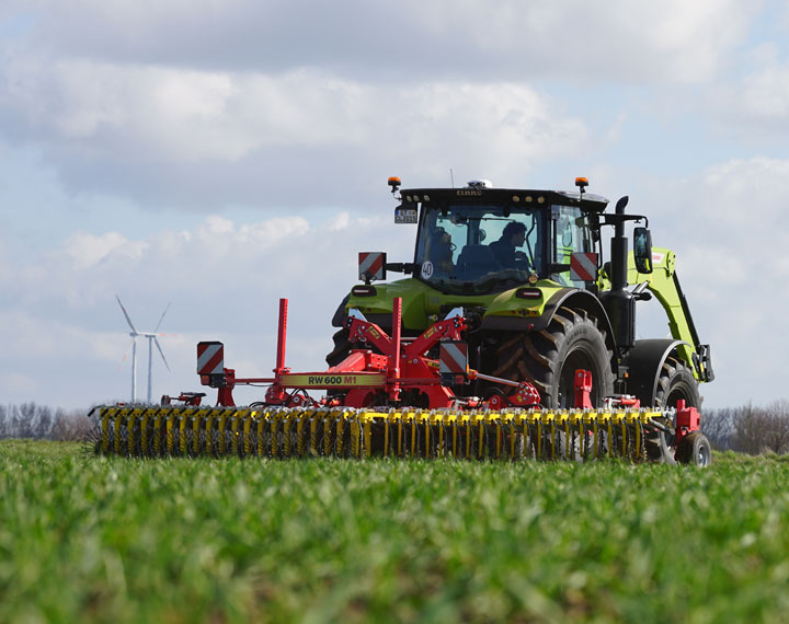 APV Produkte für Ackerkulturpflege: Rollstriegel, Mulchstriegel für verstopfungsfreies Krustenbrechen und mechanische Unkrautbekämpfung