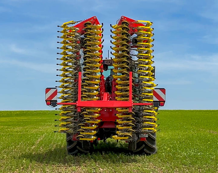 APV Produkte für Ackerkulturpflege: Rollstriegel, Mulchstriegel für verstopfungsfreies Krustenbrechen und mechanische Unkrautbekämpfung - Klappung