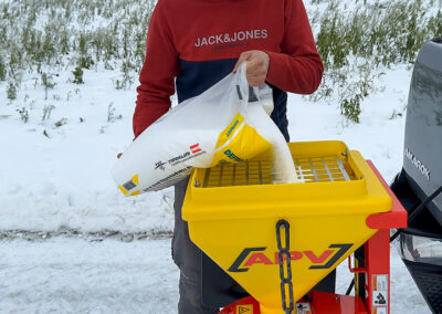 APV | Winterdienststreuer APV Produkte | Winterdienst | Winterdienst Streuer für Salz und Split