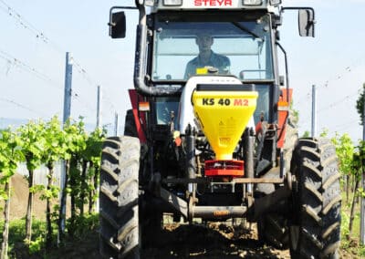 APV | Jednokotoučové rozmetadlo APV Einscheibenstreuer für Ansaat und Nachsaat und Zwischenfrucht: Kleinsamenstreuer mit 40 Litern Fassungsvolumen