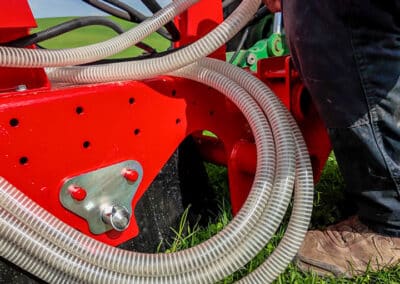APV | Carrier systems APV Trägersysteme für Frontanwendung: Front Frame Trägergerät mit werkzeuglos montierbarem 600 kg Gewicht - Demontage Schritt 2