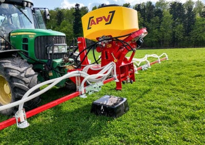 APV | Carrier systems APV Trägersysteme für Frontanwendung: Front Frame Trägergerät mit werkzeuglos montierbarem 600 kg Gewicht